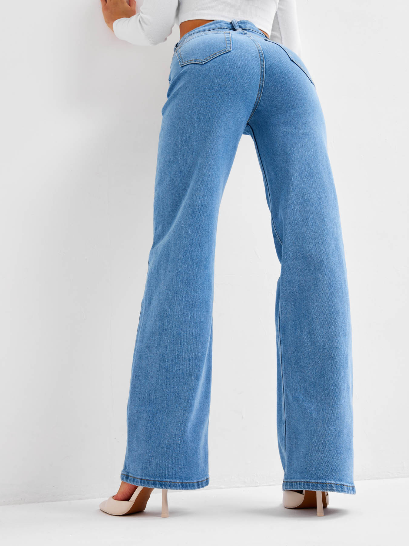 Джинсовые брюки широкие трубы Blabando BL-0195W (р.р. 25-29 / 5 шт. в упаковке) Джинсовые брюки широкие трубы Blabando BL-0195W (р.р. 25-29 / 5 шт. в упаковке)